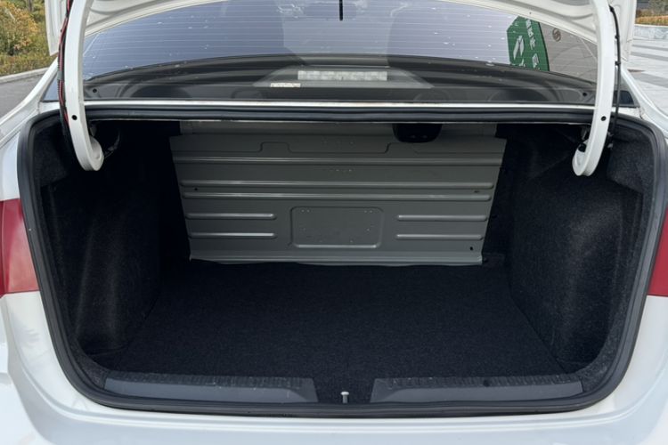 Used Volkswagen Santana 2019 1.5L Automatic Fashion Edition China VI Trunk