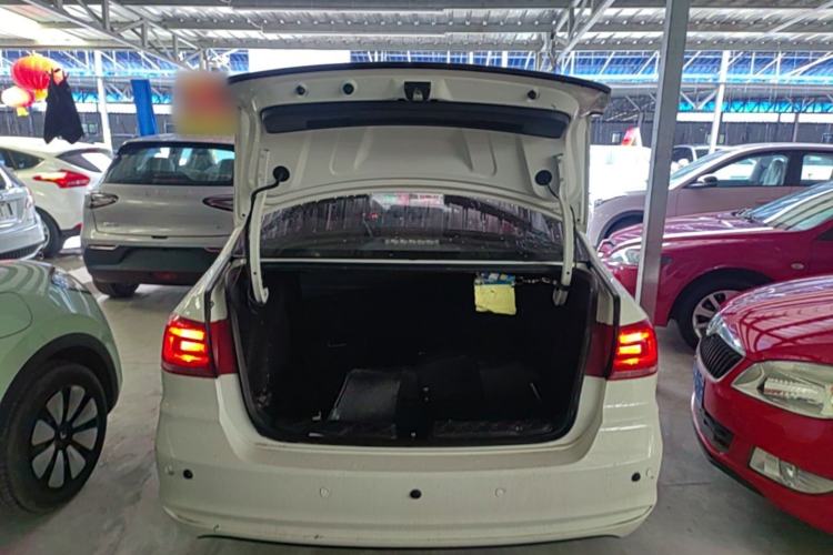 Used Volkswagen Santana 2019 1.5L Automatic Fashion Edition China VI Trunk