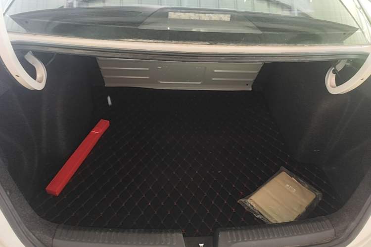 Used Volkswagen Santana 2019 1.5L Automatic Fashion Edition China VI Trunk