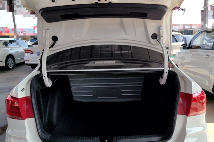 Used Volkswagen Santana 2019 1.5L Automatic Fashion Edition China VI Trunk