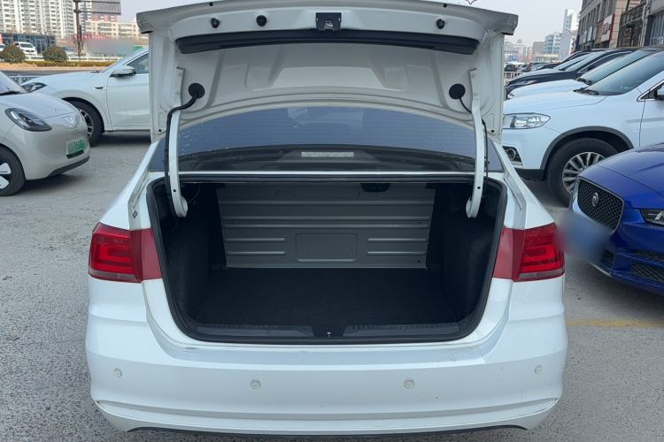 Used Volkswagen Santana 2019 1.5L Automatic Fashion Edition China VI Trunk