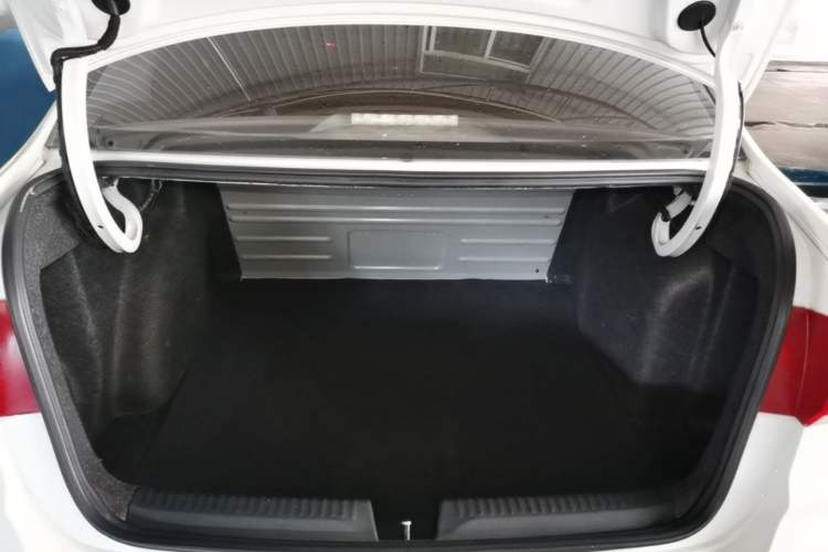 Used Volkswagen Santana 2019 1.5L Manual Fashion Edition China VI Standard Trunk