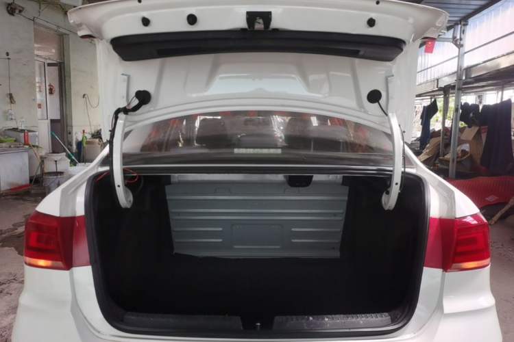 Used Volkswagen Santana 2019 1.5L Manual Fashion Edition China VI Standard Trunk