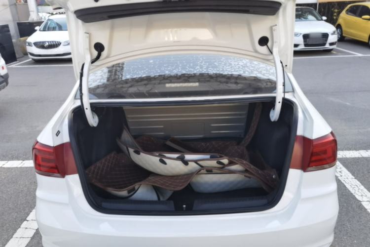 Used Volkswagen Santana 2019 1.5L Automatic Fashion Edition China VI Trunk