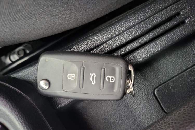 Used Volkswagen Santana 2019 1.5L Automatic Fashion Edition China VI Vehicle Key