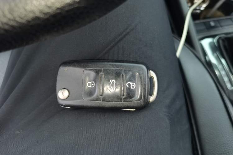 Used Volkswagen Santana 2019 1.5L Automatic Fashion Edition China VI Vehicle Key