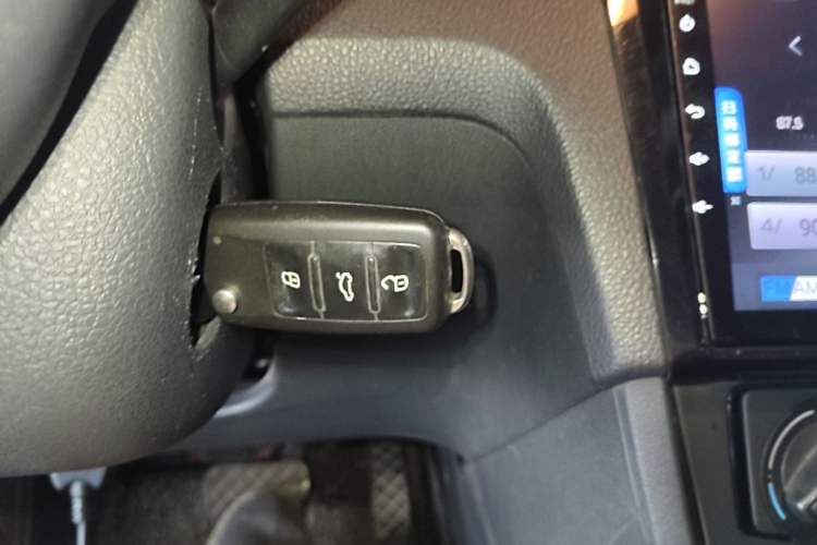 Used Volkswagen Santana 2019 1.5L Automatic Fashion Edition China VI Vehicle Key