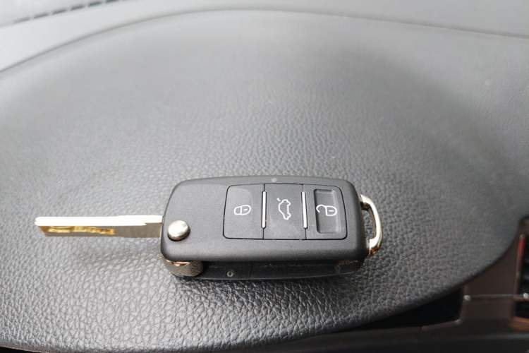 Used Volkswagen Santana 2019 Haona 1.5L Automatic Fashion Edition China VI Standard Vehicle Key