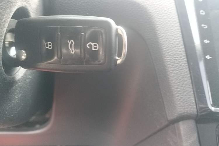 Used Volkswagen Santana 2019 1.5L Automatic Fashion Edition China VI Vehicle Key