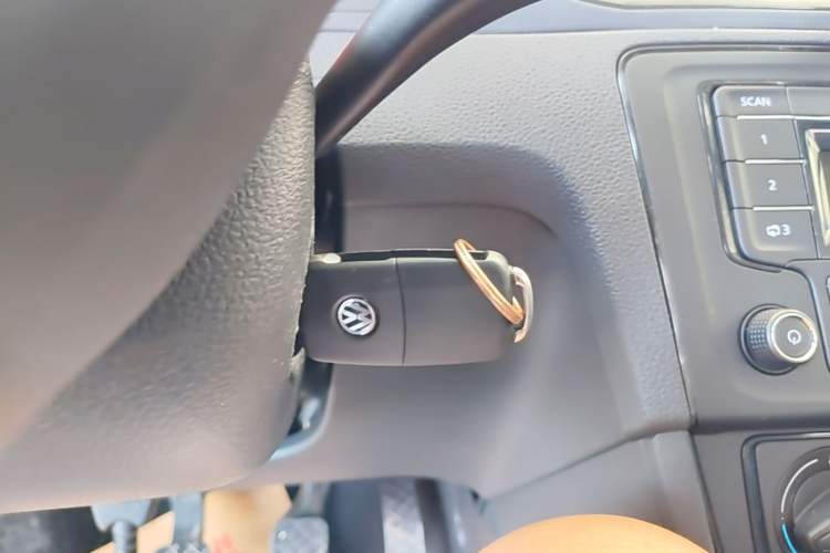 Used Volkswagen Santana 2019 1.5L Manual Fashion Edition China VI Standard Vehicle Key