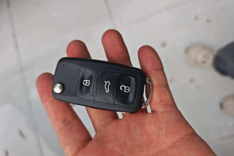 Used Volkswagen Santana 2019 1.5L Manual Fashion Edition China VI Standard Vehicle Key