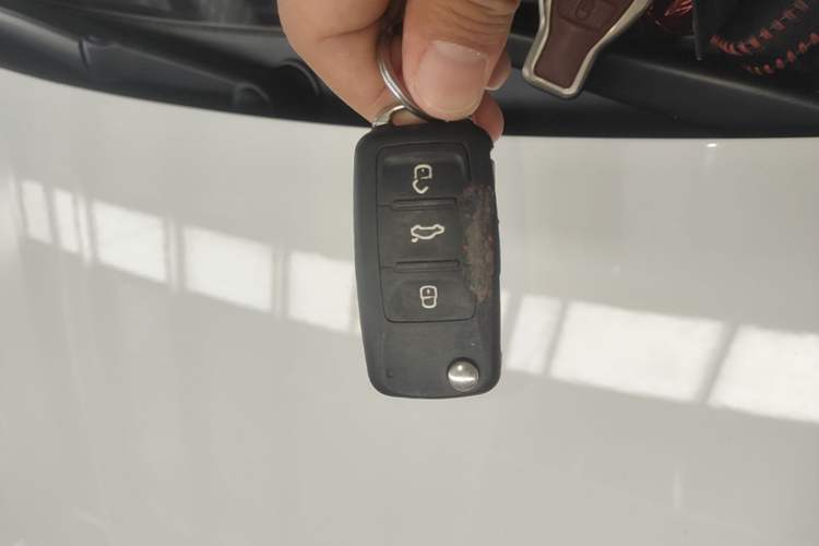 Used Volkswagen Santana 2019 1.5L Manual Fashion Edition China VI Standard Vehicle Key