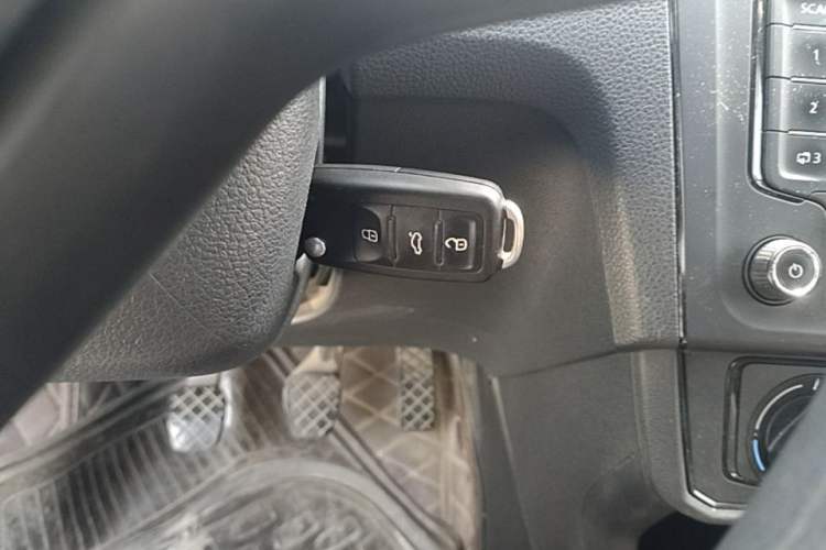 Used Volkswagen Santana 2019 1.5L Manual Fashion Edition China VI Standard Vehicle Key