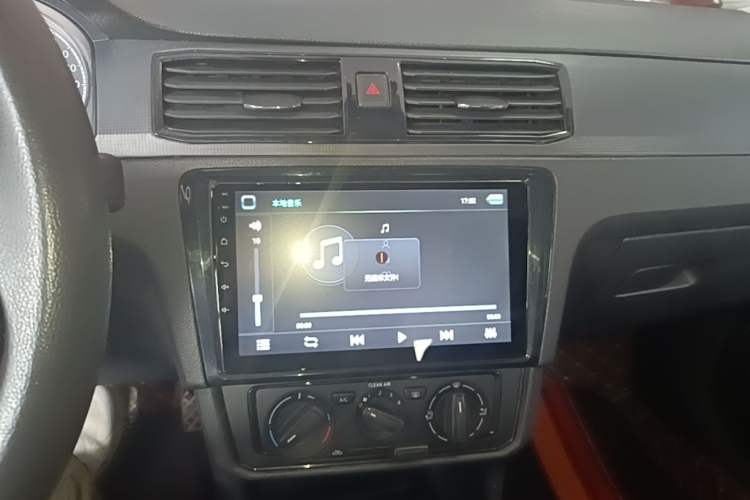 Used Volkswagen Santana 2021 1.5L Automatic Fashion Edition Audio And AC Panel