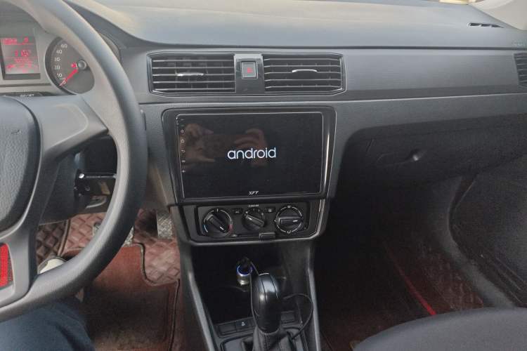 Used Volkswagen Santana 2021 1.5L Automatic Fashion Edition Audio And AC Panel