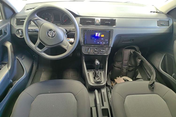 Used Volkswagen Santana 2021 1.5L Automatic Fashion Edition Center Console