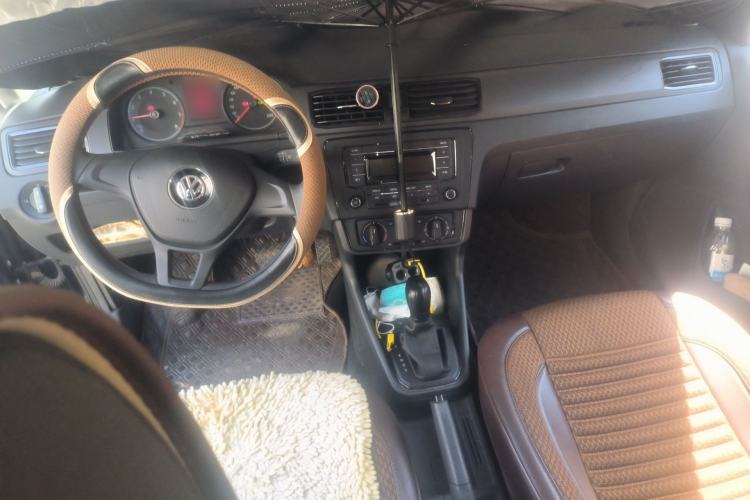 Used Volkswagen Santana 2021 1.5L Automatic Fashion Edition Center Console