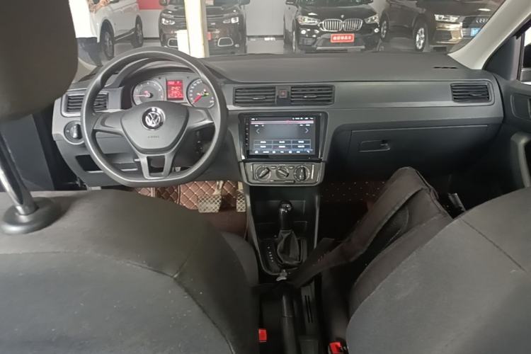Used Volkswagen Santana 2021 1.5L Automatic Fashion Edition Center Console