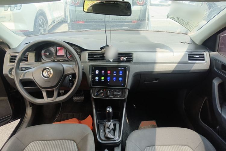 Used Volkswagen Santana 2021 1.5L Automatic Fashion Edition Center Console