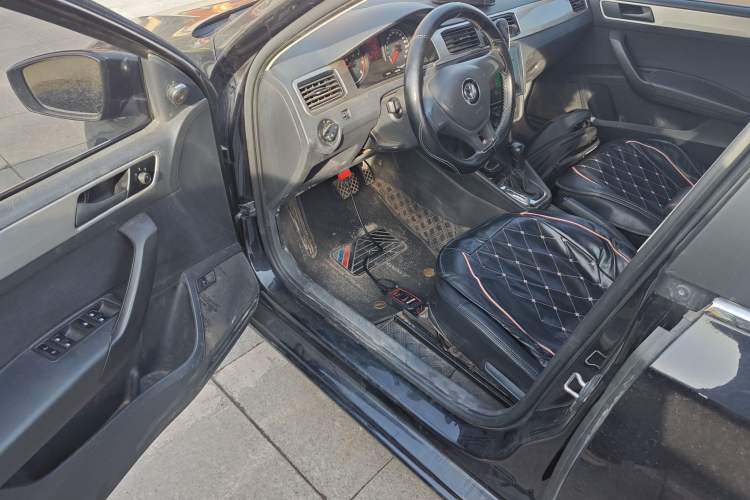 Used Volkswagen Santana 2021 1.5L Automatic Fashion Edition Driver Seat