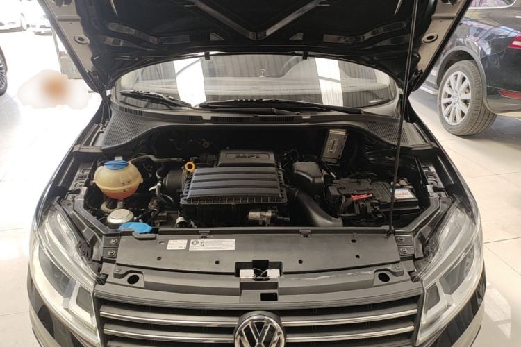 Used Volkswagen Santana 2021 1.5L Automatic Fashion Edition Engine Bay