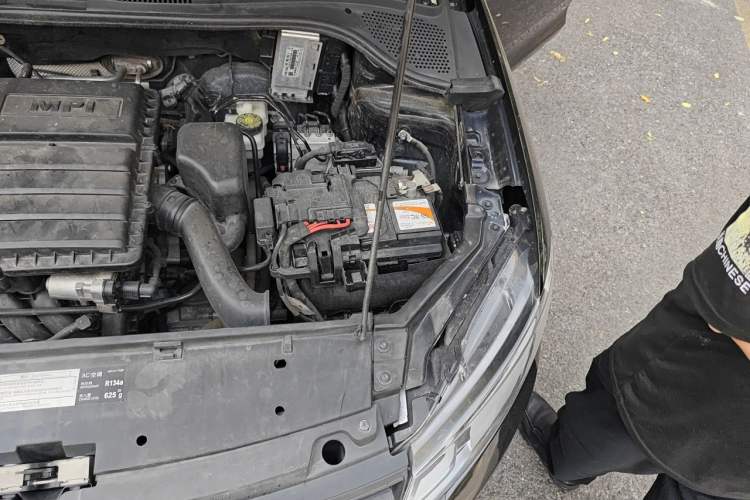 Used Volkswagen Santana 2021 1.5L Automatic Fashion Edition Engine Bay Left