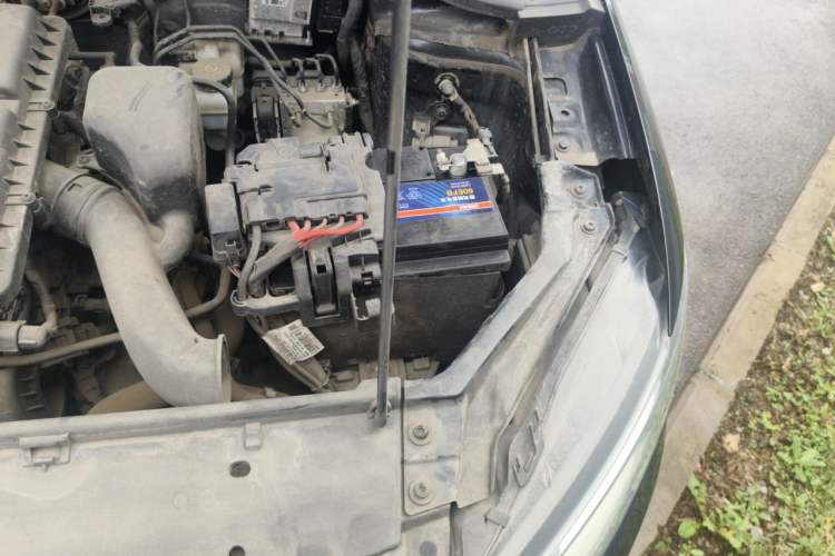 Used Volkswagen Santana 2021 1.5L Manual Fashion Edition Engine Bay Left