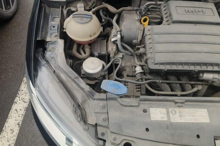 Used Volkswagen Santana 2021 1.5L Manual Fashion Edition Engine Bay Right