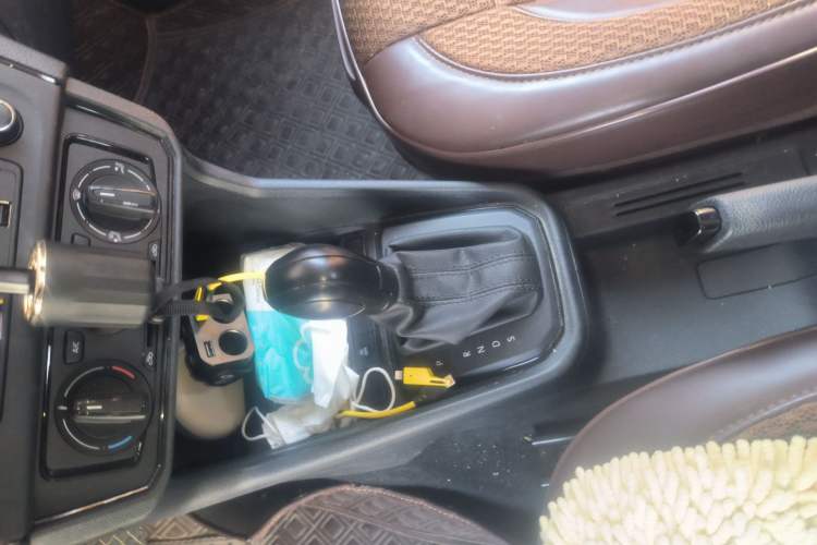 Used Volkswagen Santana 2021 1.5L Automatic Fashion Edition Gear Lever
