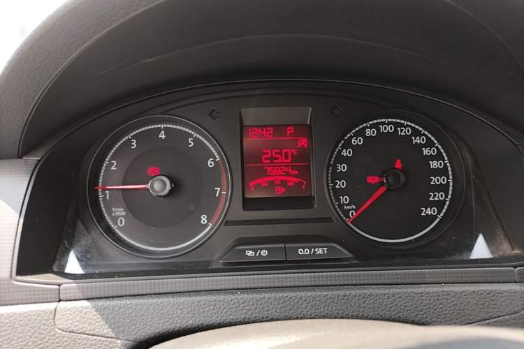 Used Volkswagen Santana 2021 1.5L Automatic Fashion Edition Instrument Cluster