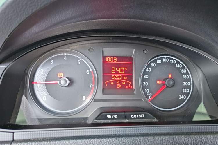 Used Volkswagen Santana 2021 1.5L Manual Fashion Edition Instrument Cluster