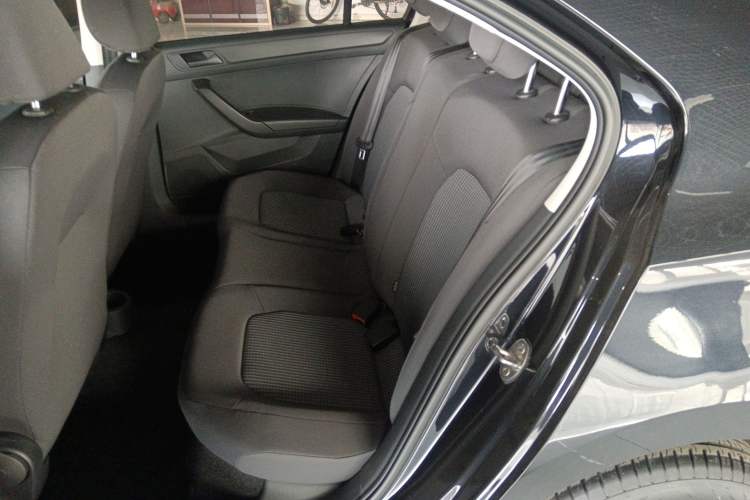 Used Volkswagen Santana 2021 1.5L Automatic Fashion Edition Interior 4