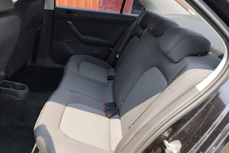 Used Volkswagen Santana 2021 1.5L Automatic Fashion Edition Left Rear Seat
