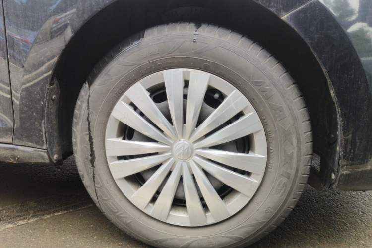 Used Volkswagen Santana 2021 1.5L Manual Fashion Edition Right Front Wheel Hub