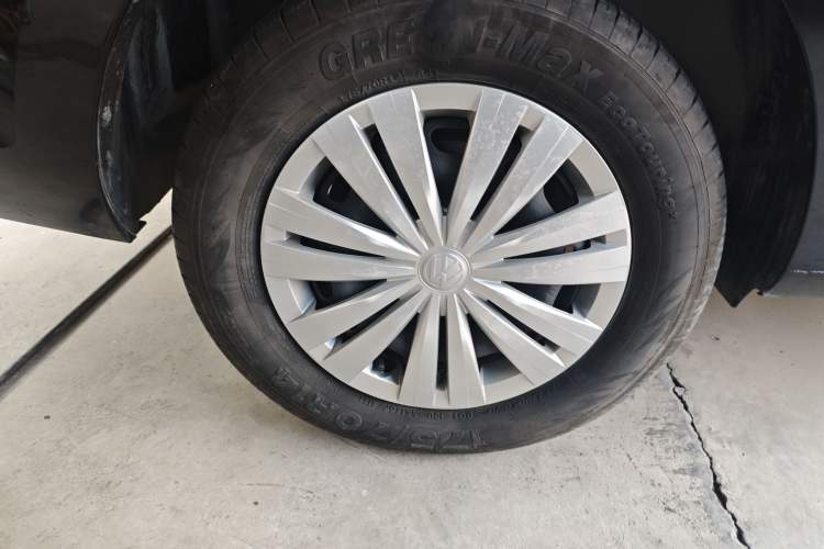 Used Volkswagen Santana 2021 1.5L Automatic Fashion Edition Right Rear Wheel Hub