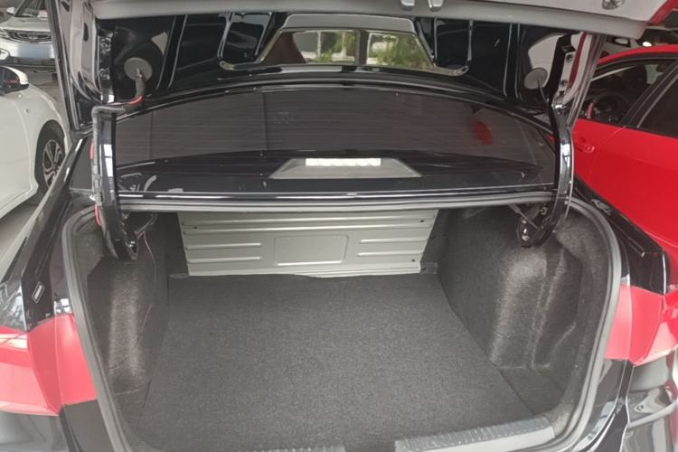 Used Volkswagen Santana 2021 1.5L Automatic Fashion Edition Trunk