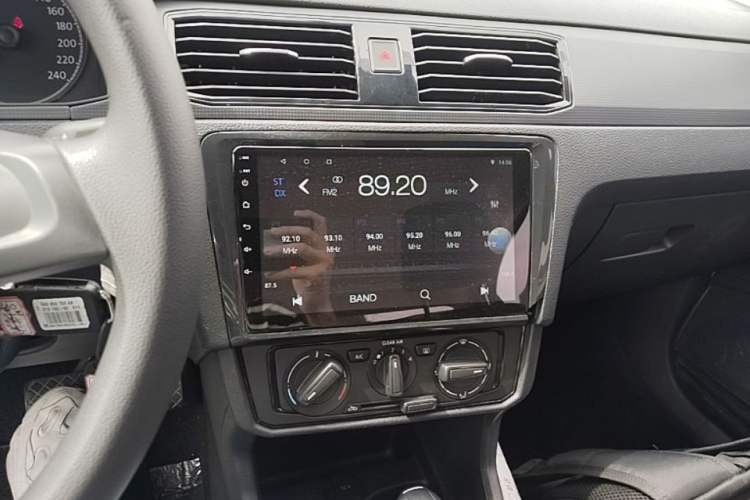 Used Volkswagen Santana 2021 1.5L Automatic Fashion Edition Audio And AC Panel