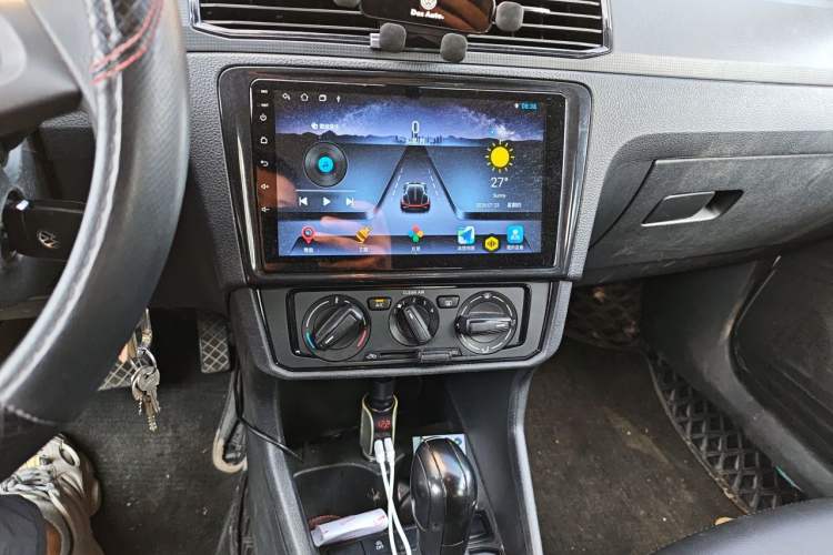 Used Volkswagen Santana 2021 1.5L Automatic Fashion Edition Audio And AC Panel