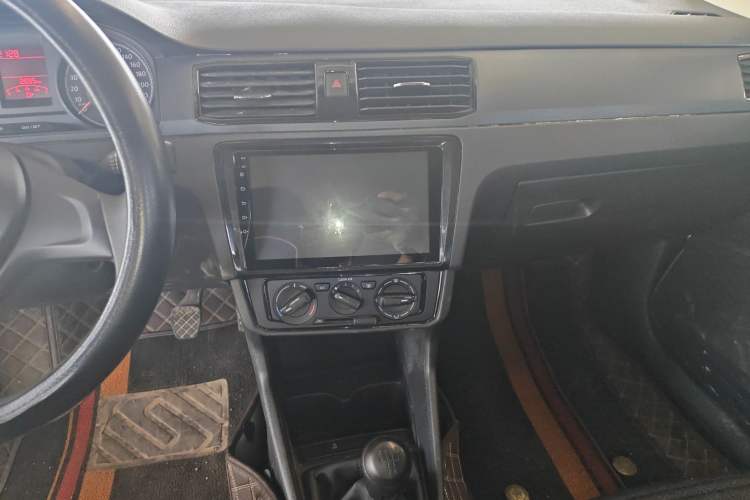 Used Volkswagen Santana 2021 1.5L Manual Fashion Edition Audio And AC Panel