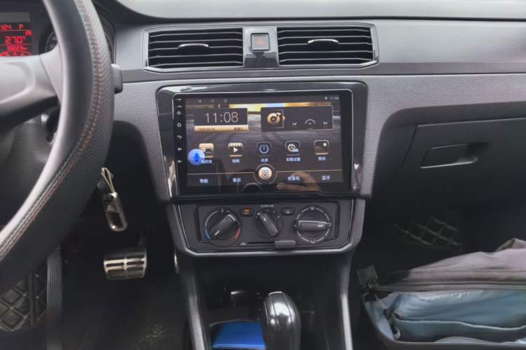 Used Volkswagen Santana 2021 1.5L Automatic Fashion Edition Audio And AC Panel