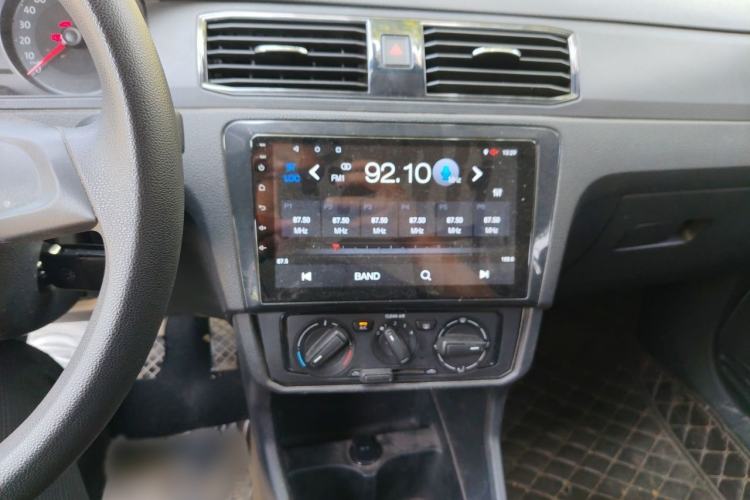 Used Volkswagen Santana 2021 1.5L Manual Fashion Edition Audio And AC Panel