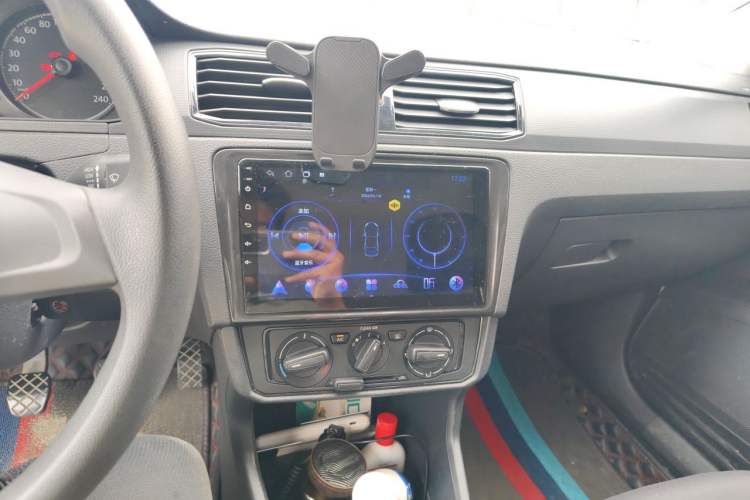 Used Volkswagen Santana 2021 1.5L Manual Fashion Edition Audio And AC Panel