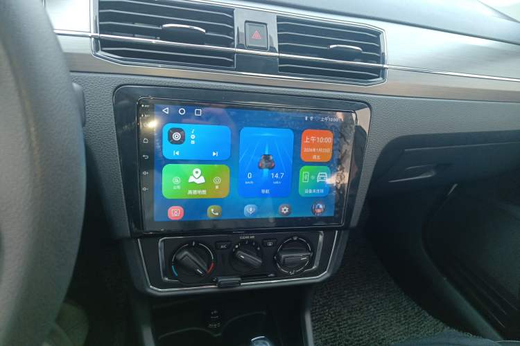 Used Volkswagen Santana 2021 1.5L Automatic Comfort Edition Audio And AC Panel
