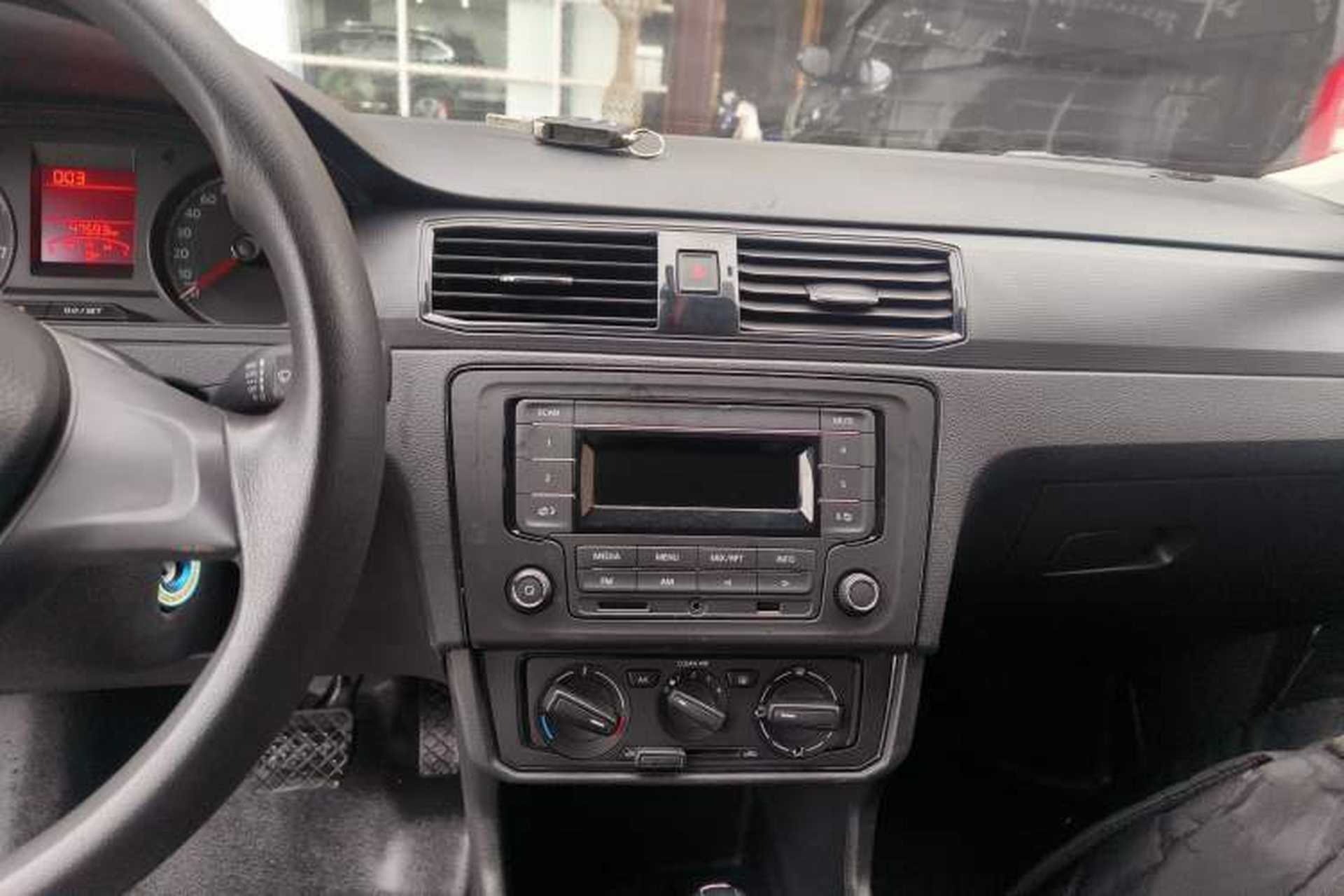 Used Volkswagen Santana 2021 1.5L Automatic Fashion Edition Audio And AC Panel