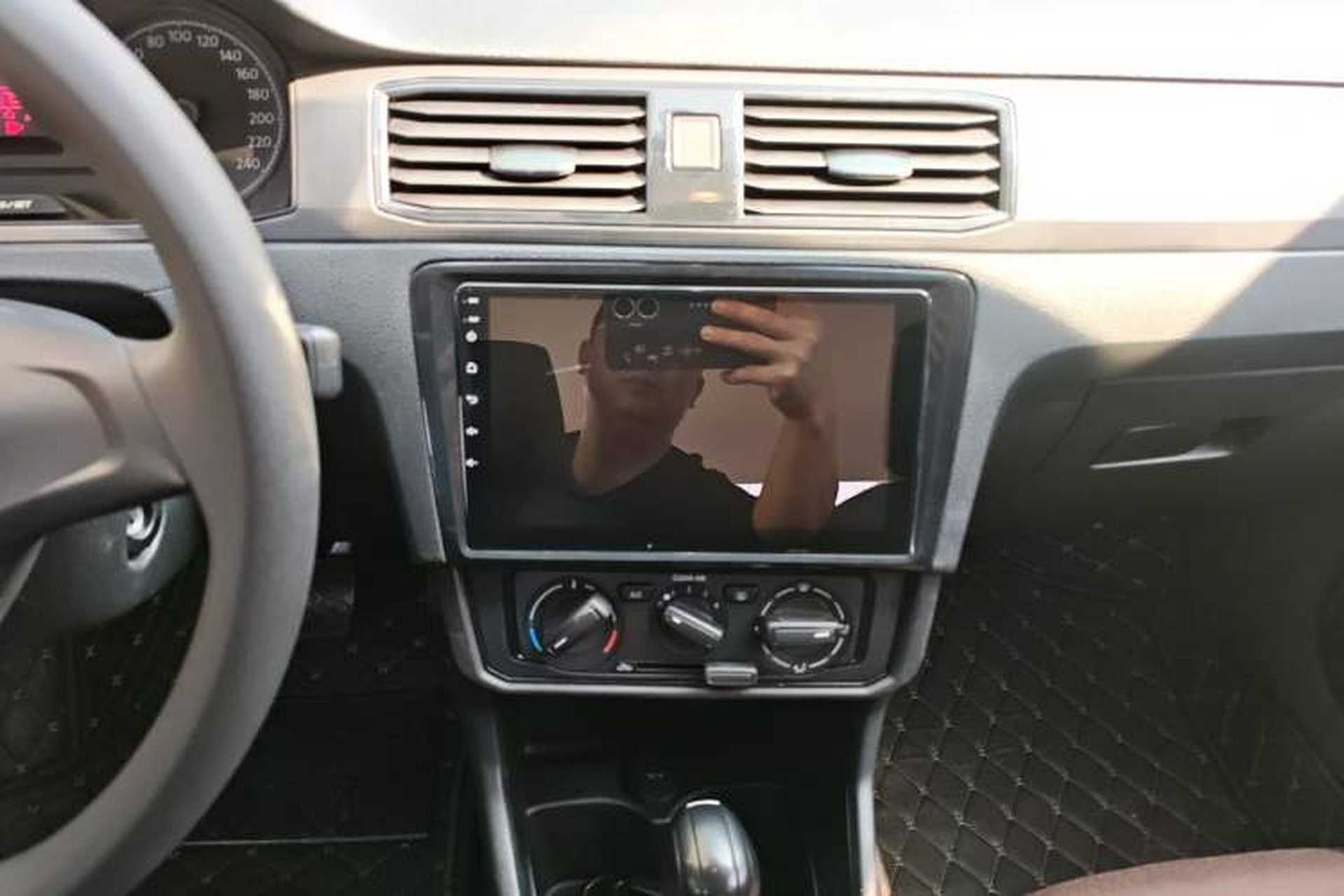 Used Volkswagen Santana 2021 1.5L Automatic Fashion Edition Audio And AC Panel