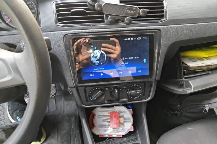 Used Volkswagen Santana 2021 1.5L Manual Fashion Edition Audio And AC Panel