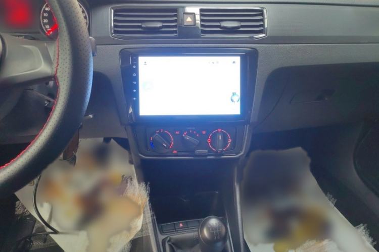 Used Volkswagen Santana 2021 1.5L Manual Fashion Edition Audio And AC Panel