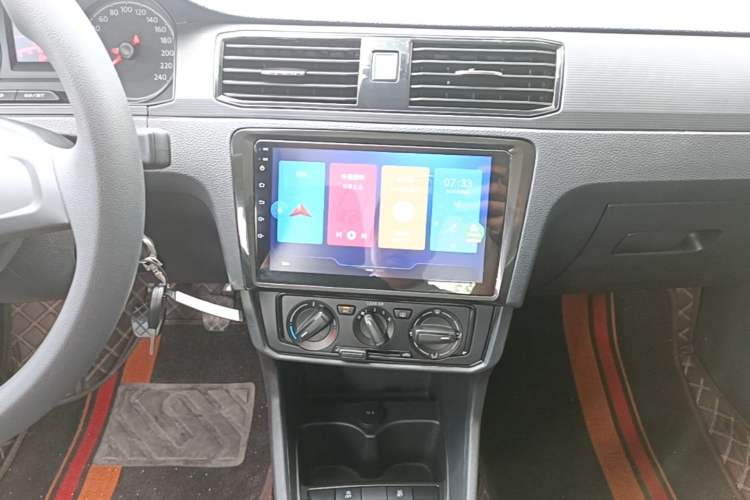 Used Volkswagen Santana 2021 1.5L Manual Fashion Edition Audio And AC Panel