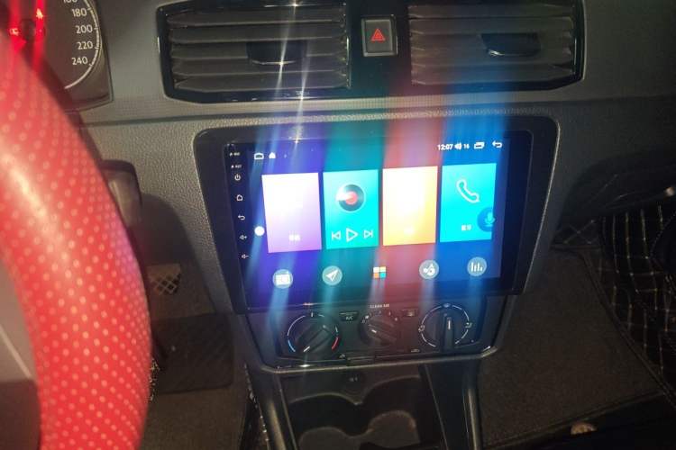 Used Volkswagen Santana 2021 1.5L Manual Fashion Edition Audio And AC Panel