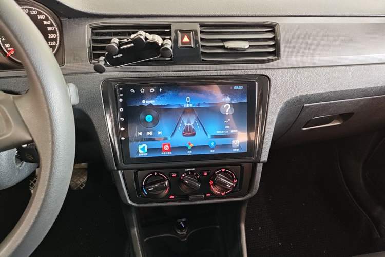 Used Volkswagen Santana 2021 1.5L Manual Fashion Edition Audio And AC Panel